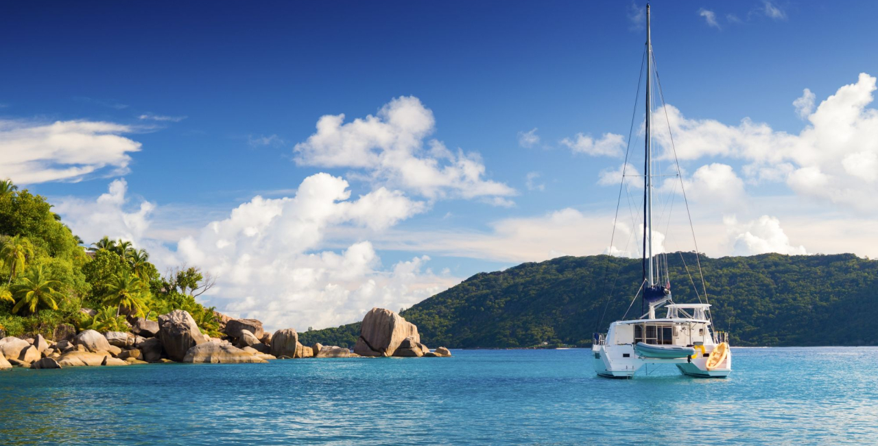 New Exclusive Service: Yacht, Catamaran, and Fishing Boat Rentals Now Available!